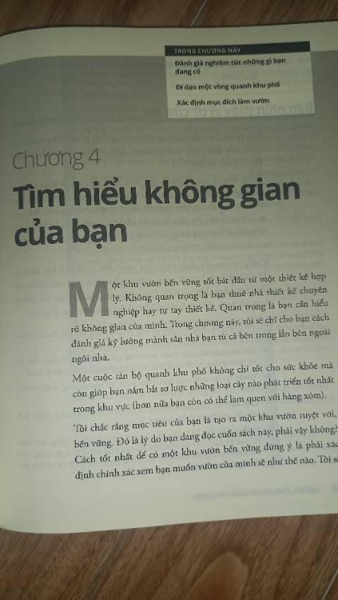 Sách in đẹp, nội dung đầy đủ, bìa sách hơi xước một xíu.... nói chung đáng đồng tiền