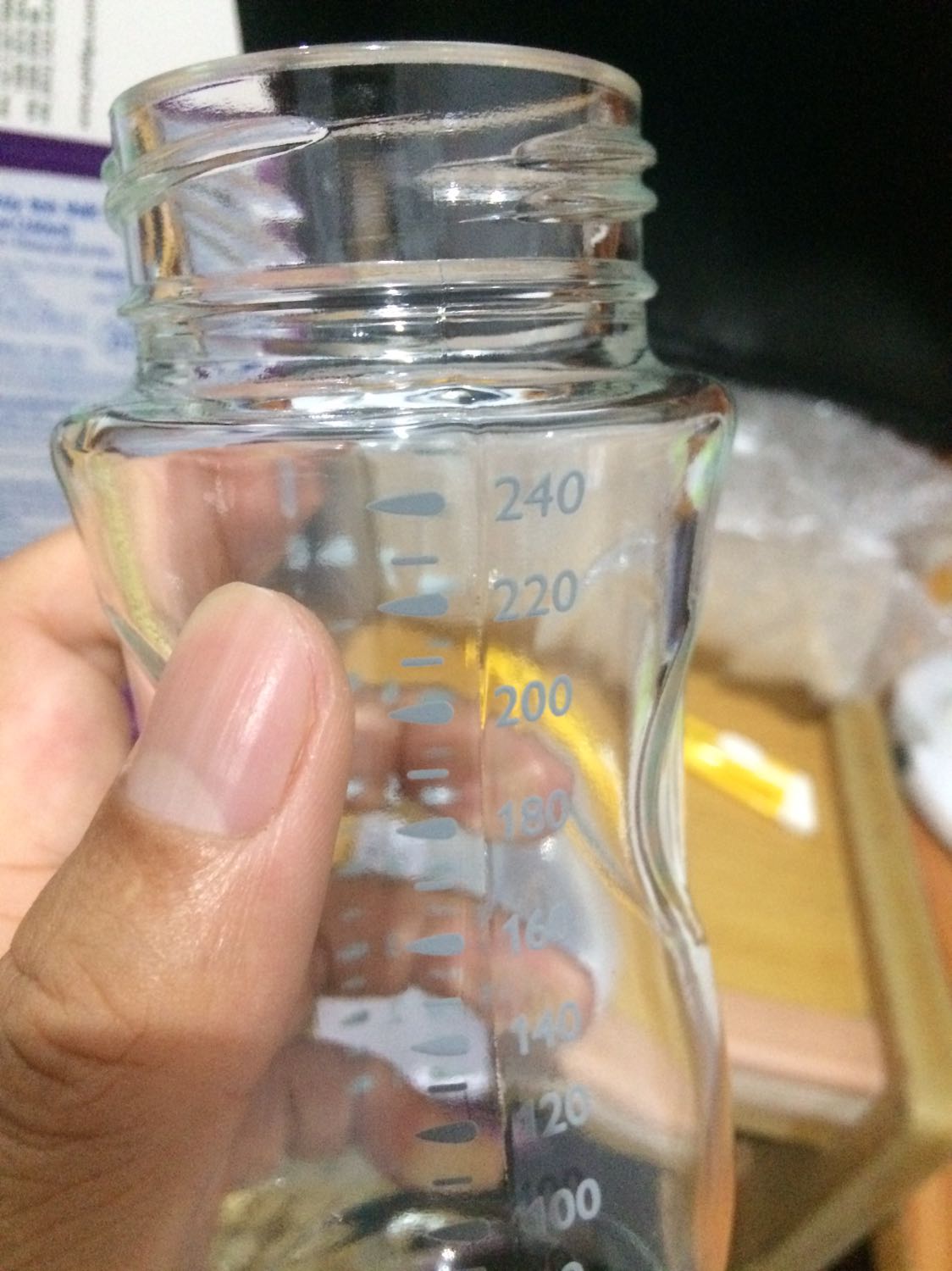 - Giao rất sớm thành ra chưa lãnh lương, phải vây ngân hàng để trả cho sịp-bơ!
- Đóng gói chắc chắn, bọc chống sốc bảo đảm an toàn!
- Bao bì, nhản mác rỏ ràng!
- Giá thành hơi rát, mua đúng giá trên bao bì không có KM hay giảm giá gì cả!
- Thuỷ tinh nhìn chắc chắn, nhưng có 1 đường ráp mí dọc theo bình, chưa ưng ý khi trên 1 sản phẩm thương hiệu như vầy mà lại có 1 khuyết điểm như vậy!
- Chưa sử dụng, sẽ quay lại đáng giá sau!
Nói chung là giá thành đi đôi với chất lượng!