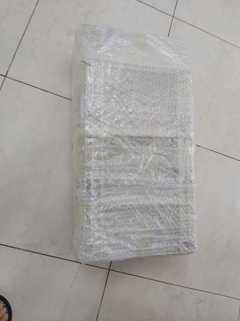 theo minh thường dùng của thương hiệu này mà đợt này mua thi đóng hàng theo kiểu này. nếu hàng chính hãng thì hàng thùng phải có thương hiệu. nhờ tiki xem lại phải hàng chính hãng không nhe