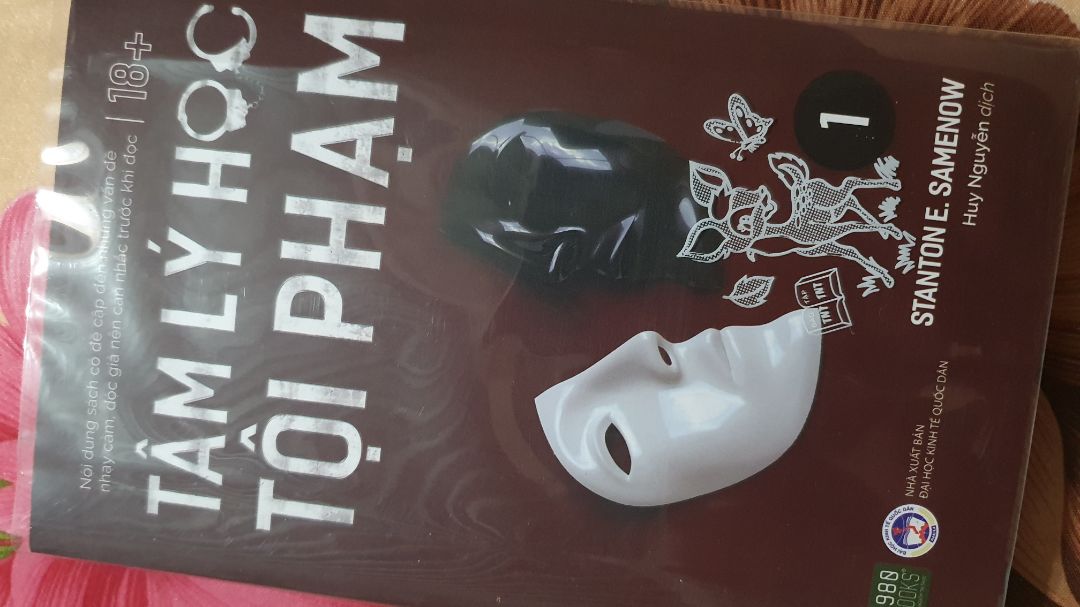 Theo lĩnh vực này từ hồi còn học đh rồi, xưa muốn có mấy quyển thế này để đọc và tìm hiểu lắm, giờ cuối cùng cũng có, ? à về hình thức, đặt hôm t2 trưa thứ tư nhận đc nha  cứ tưởng sách cũ vì đang sale 40% ai ngờ sách htoan mới, anh shiper thì quen quá rồi, 5 sao cả nha!