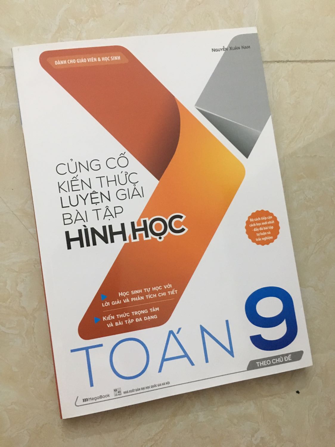 Sách cx tạm ổn hợp vs bạn nào mới bắt đầu