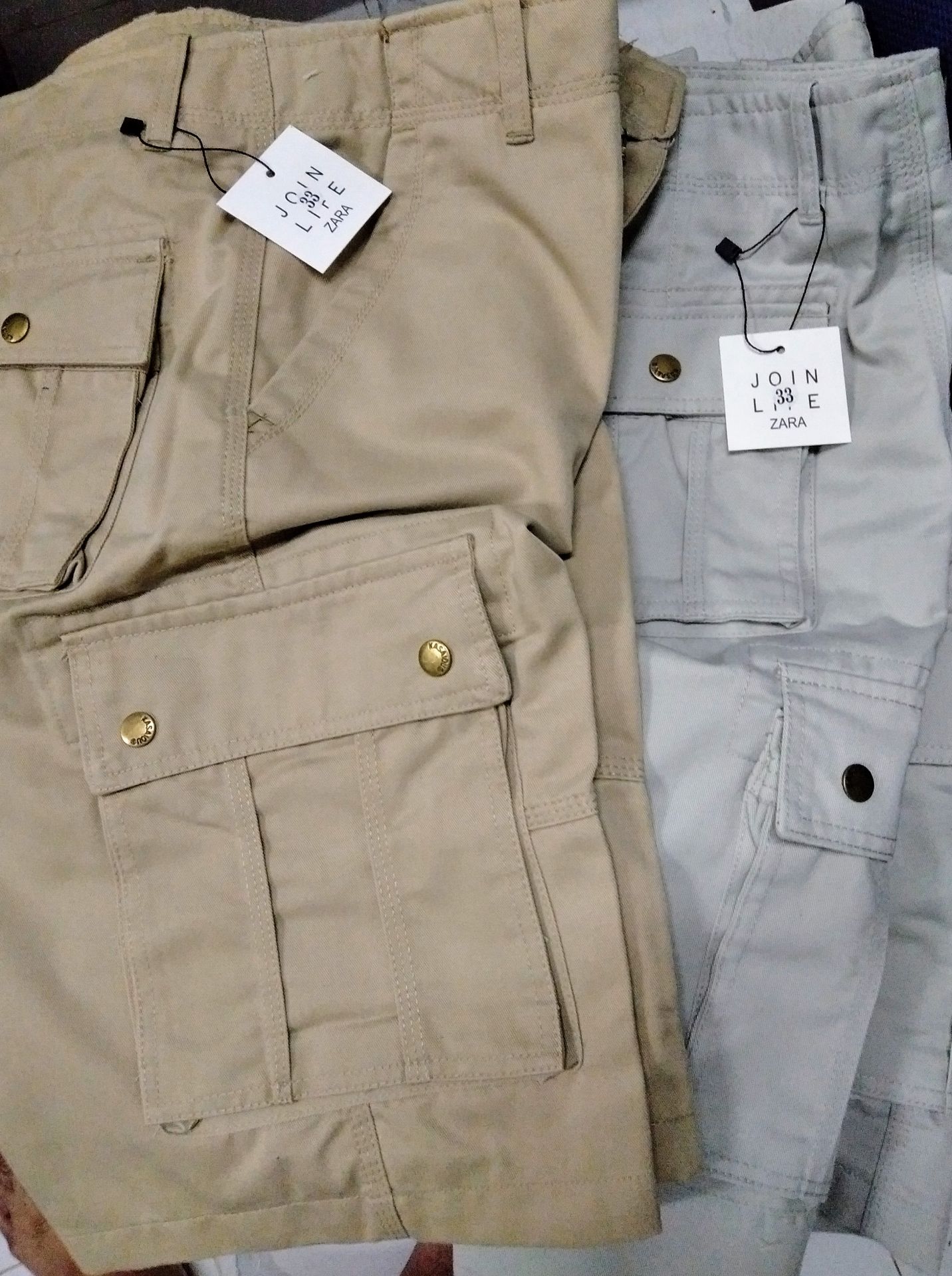 Hàng đẹp , giống trong mình .Theo mình vải tạm ổn định trong tầm giá , đúng size . Hàng đẹp , giống trong mình .Theo mình vải tạm ổn định trong tầm giá , đúng size .