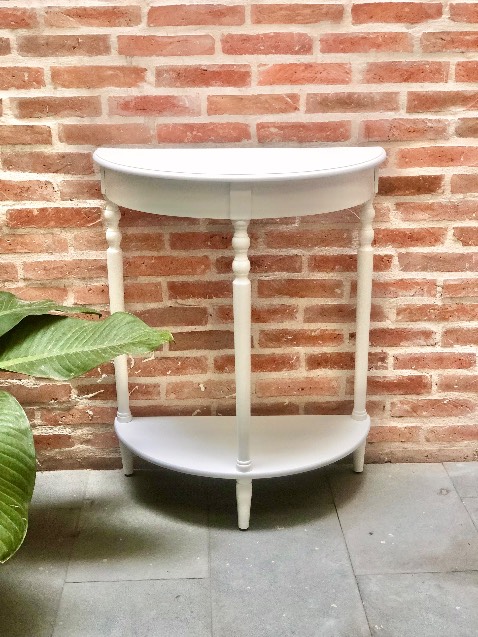 Mua được chiếc bàn rất ưng ý. Shop giao hàng nhanh, đóng gói rất kỹ, sẽ ủng hộ lần sau