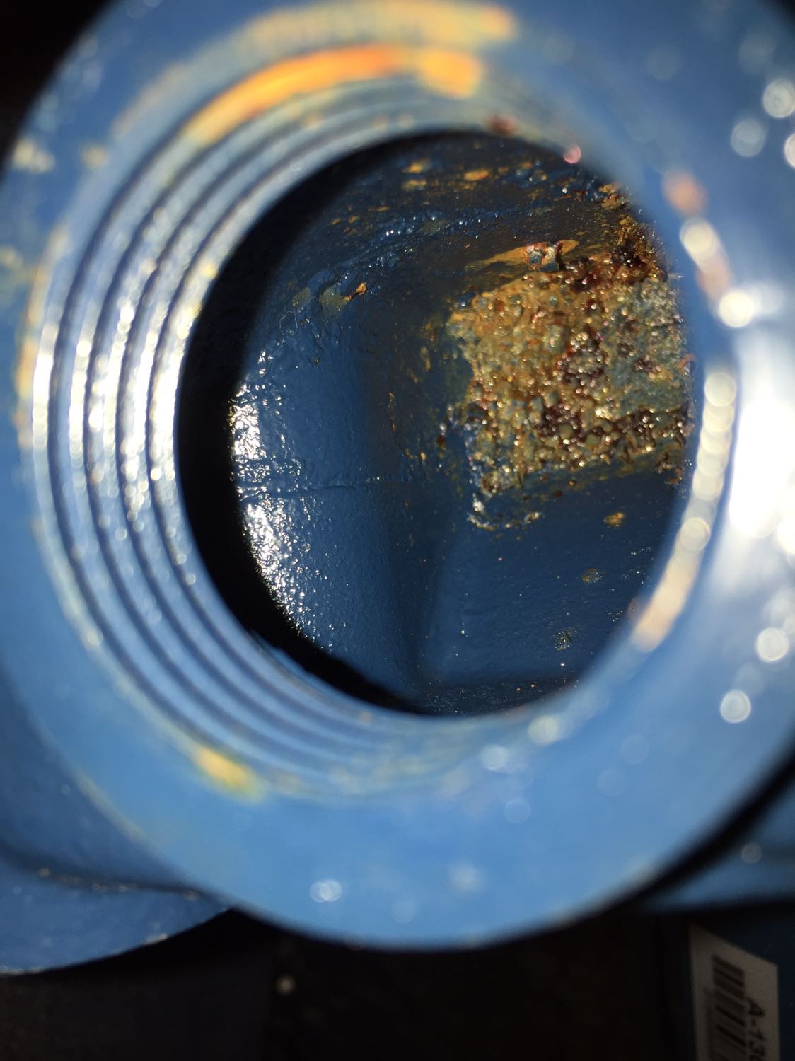 Máy mới mà đã bị han gỉ hết bên trong. Chất lượng quá chán. Hơi bị thất vọng...