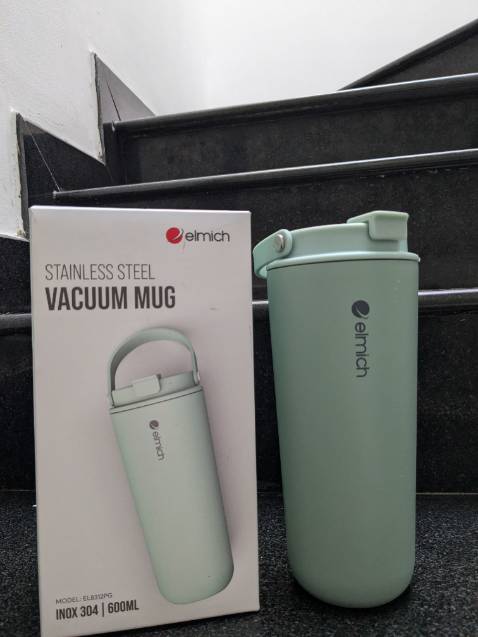 Bình quá xịn sò,chất lượng giữ nhiệt rất ngon nha.thích nhất phần đế chống trượt rất chắc để lên bề mặt bám rất tốt 👍.chắc chắn chốt thêm 2 ly nữa.miệng ly to ,ly cao đẹp 😍😘😘😘😘