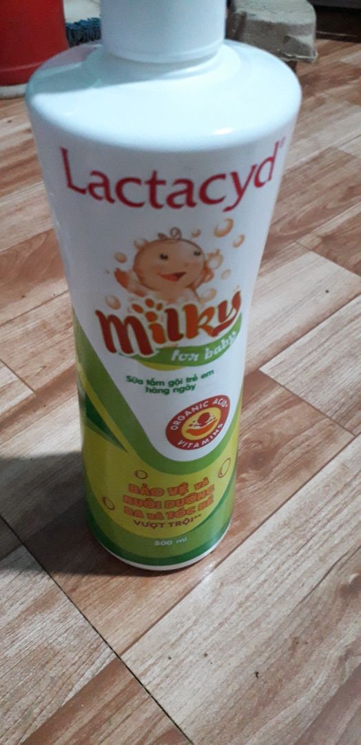 tặng chai vệ sinh mà tính tiền. mua 11/11