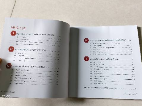 Bìa Sách hơi bẩn, giao nhanh, đóng gói rất cẩn thận