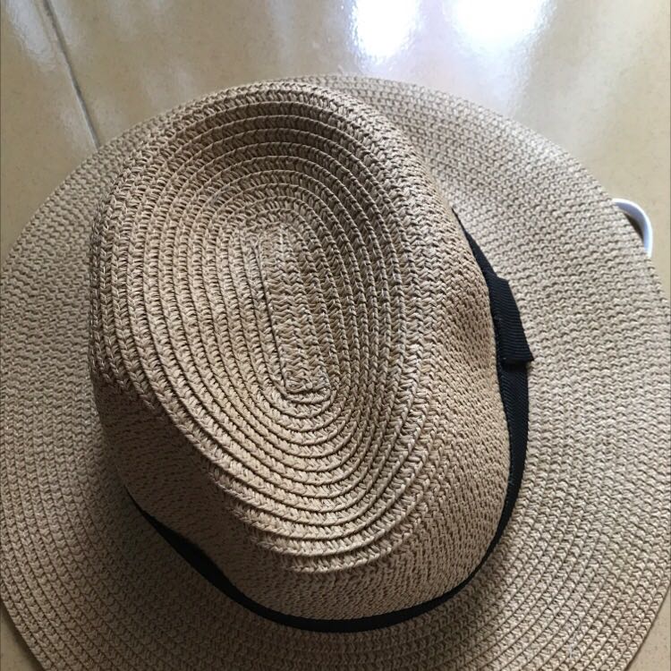 Non nay hinh nhu la non cua nu khong phai non nam gioi, gia ca hop ly, …