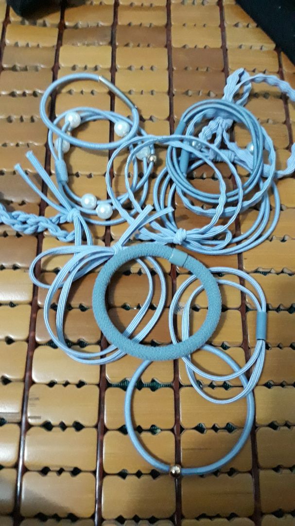 không được đẹp như hình. cũng không được cái nào vừa ý. nói chung không thích