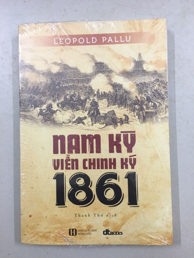 Nhà sách Fahasa đóng gói sách cẩn thận, có màng nilon, bọc chống sốc, mình đang tìm đọc về giai đoạn này, cuốn sách được viết bởi sĩ quan Pháp nên nhiều cái nhìn lạ, mới.
