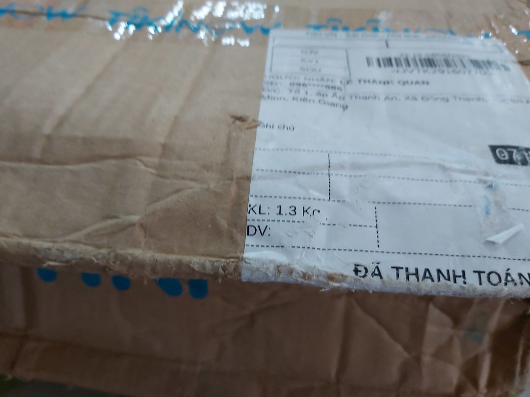 cực kỳ không hài lòng! shiper giao hàng báo đơn hàng ko gọi đt trước nhưng vẫn báo đơn hàng giao ko thành công! hàng giao về 2 sản phẩn sản phẩm có giá 355k bị xì chân không, gói hàng cực kì sơ xài!