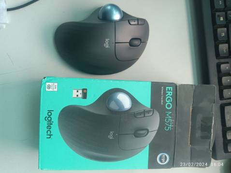 Tuy không đúng mã và đẫ gửi lại hàng. Nhưng vẫn ủng hộ Shop