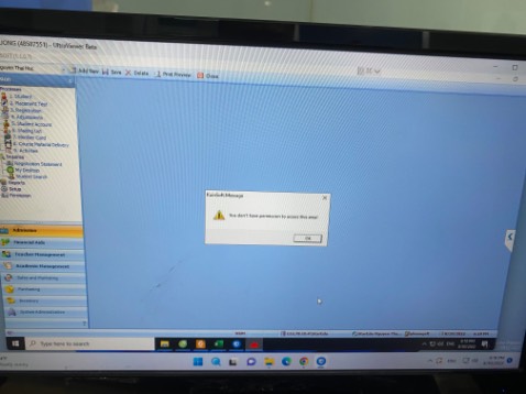 Màn hình đẹp, gọn nhẹ