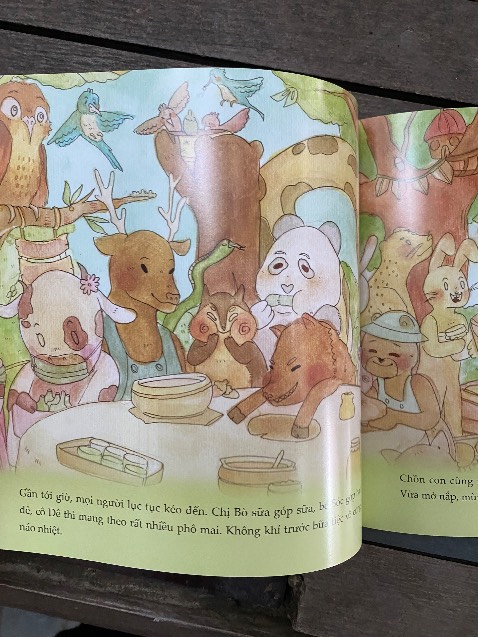 chưa thấy ai nhận xét cuốn này nhưng quen biết với bạn nhỏ 2006 vẽ  cuoson nayfnên thấy rất tò mò