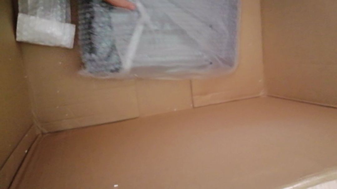 Tôi không thấy phiếu bảo hành kèm theo. Mong được hổ trợ. Cám ơn