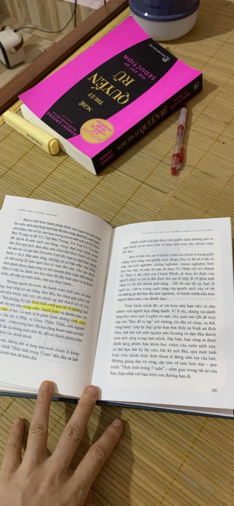 Sách hay
Có những cái mới
Nội dung khách quan, có sự nghiên cứu, số liệu cụ thể