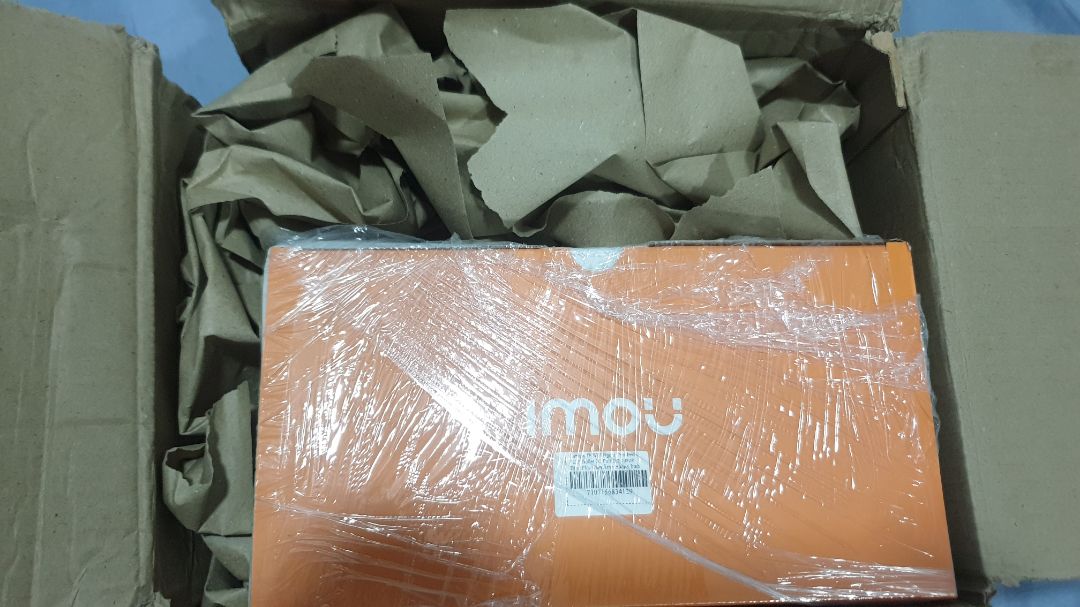 cho 3 sao vì thùng hàng bị rách, đóng gói sơ sài quá ko có lót túi khí chống va đập, nhận hàng nhìn shop đóng hàng mà rầu, sản phẩm dùng tốt, hình ảnh rõ nét, hy vọng shop đóng hàng nên cẩn thận hơn