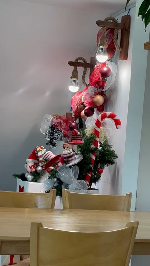 Nội dung bổ ích. Nhưng mình thích bản tiếng Anh hơn vì bản dịch còn một số chỗ phải đọc nhiều lần mới hiểu. Phù hợp cho lứa tuổi 20. Các bạn nên đón đọc.