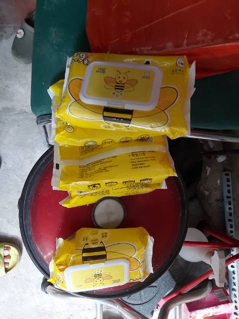 Đặt hàng 1 thùng 10 gói mà giao có 5 gói lẻ không có thùng là sao? Đề nghị tiki giao lại cho đúng như đã đăng