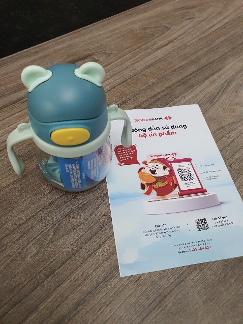 bình nước cute lắm. kích cỡ phù hợp cho bé cầm tự uống. bé nhà mình thích lắm👍🏻 shop tư vấn nhiệt tình. Chất lượng ok👍🏻