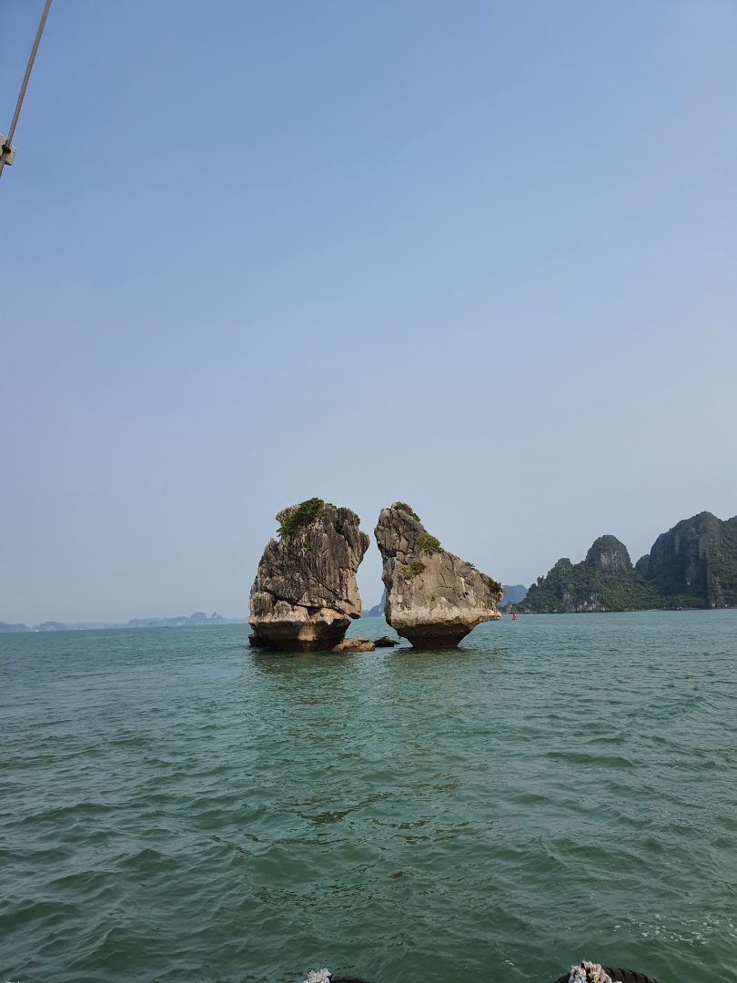 dây 24mm nhưng chiều ngang không ghi rõ bao nhiêu mm nhận hàng size chiều ngang bị to không vừa với đồng hồ