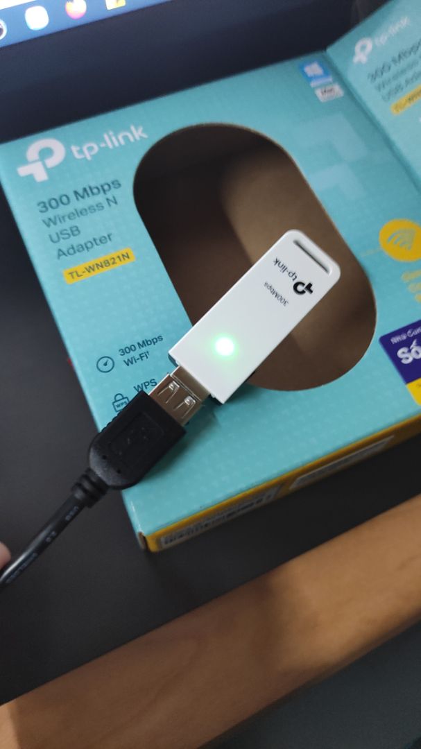 Win10 cắm xài luôn không cần cài đặt, khá tiện. nhưng khả năng bắt sóng yếu hơn Phone & Laptop. ngồi cùng chỗ phone bắt sóng ầm ầm còn cục này không thấy sóng luôn