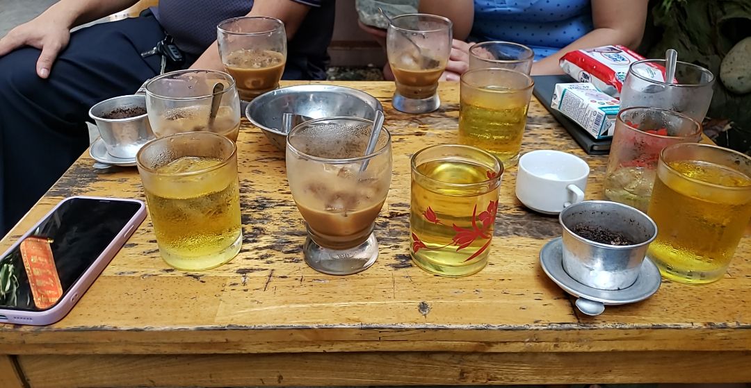 Hàng OK, áp lực mạnh, nhưng trong thùng lại có gián bò và ị trong đó.