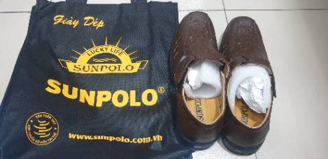 Kiểu dáng đẹp,  chất liệu tốt, vì size giày nhỏ hơn chân nên shop được trả.