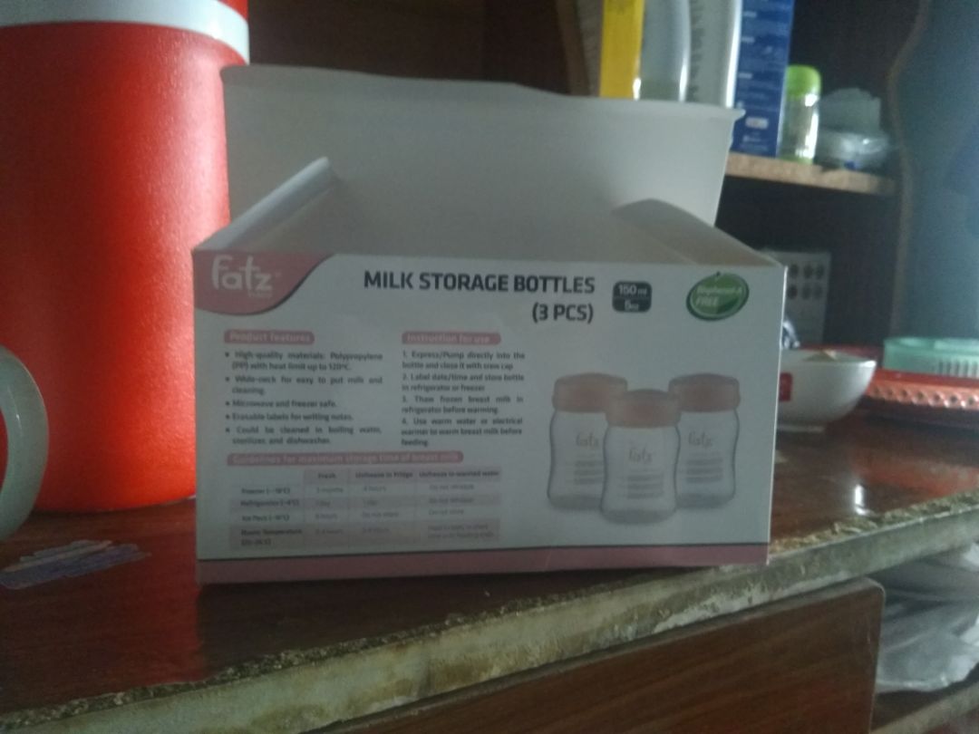 Mình đặt mua 12/10/2021 nhưng giao 16/10/2021 là một điểm thích nhất, nhân viên giao hàng nói 99k mình đưa 500k thôi lại 301 k, dù có 1 k nhân viên giao hàng vẫn thối lại, Giao hàng đến trước cửa nhà ko cần chỉ đường, đến xong gọi ra nhận liền ko bắt mình đợi lâu, nhân viên lịch sự , hàng kiểm tra mới 100% , hàng đẹp, chất lượng, giá tốt, mình rất thích cách phục vụ của shop, của tiki, của nhân viên giao hàng, 100 điểm và 5 sao cho cả 3. sẽ mưa hàng mãi mãi nhe!!!