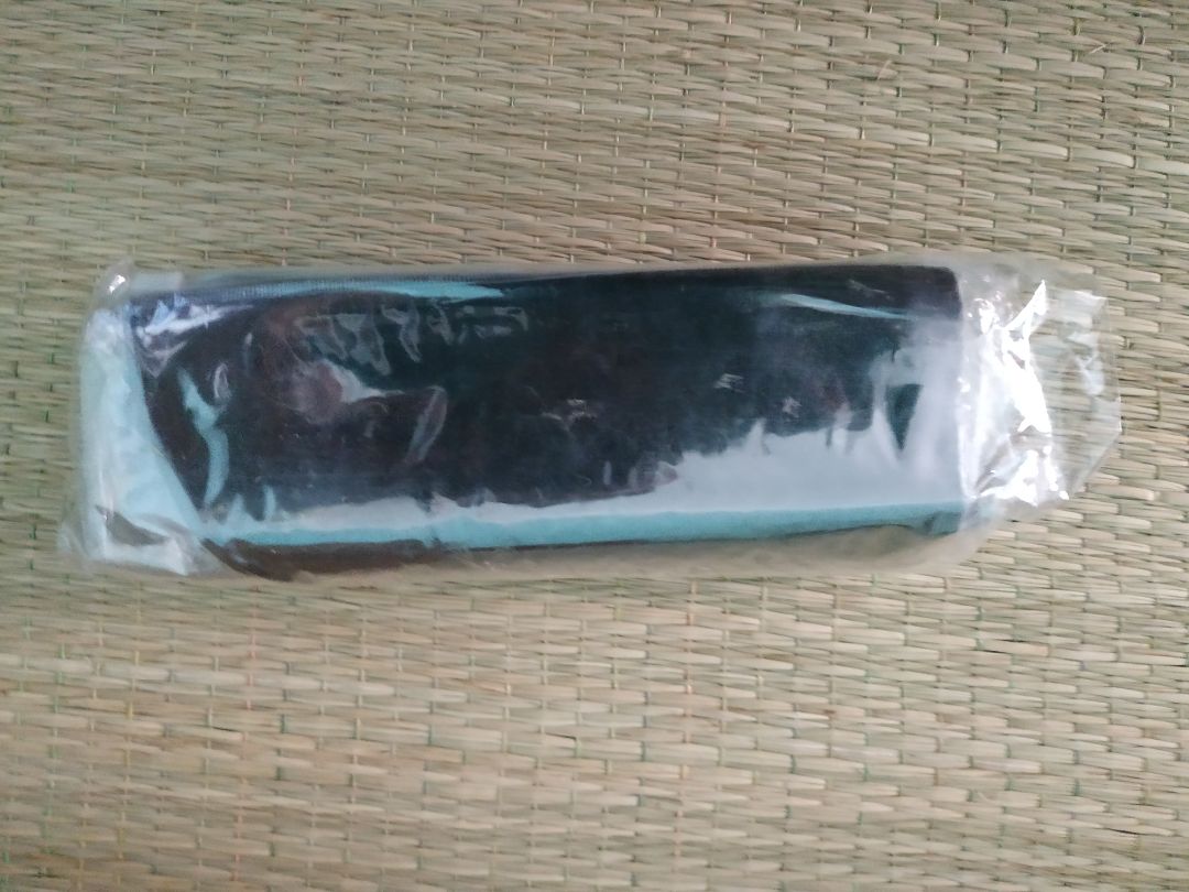 hàng xài ngon, k biết lâu dài thế nào. gói hàng cẩn thận, có tặng kèm nón bơi như mô tả. đáng tiền