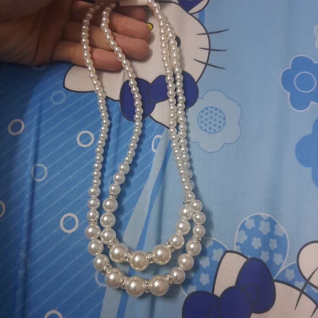 vòng cổ đẹp sang trọng giống hình. mình rất thích