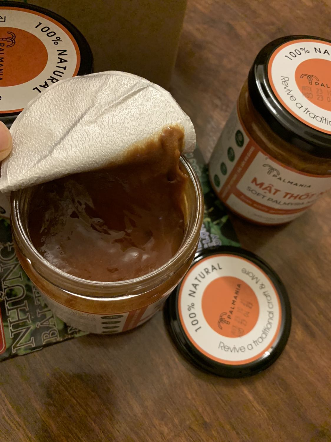 rất thích đường của Palmania nha, mở ra thơm mùi mật, đây là dạng hũ mới của sốp mình thấy ổn hơn mẫu cũ nhiều nà hihi