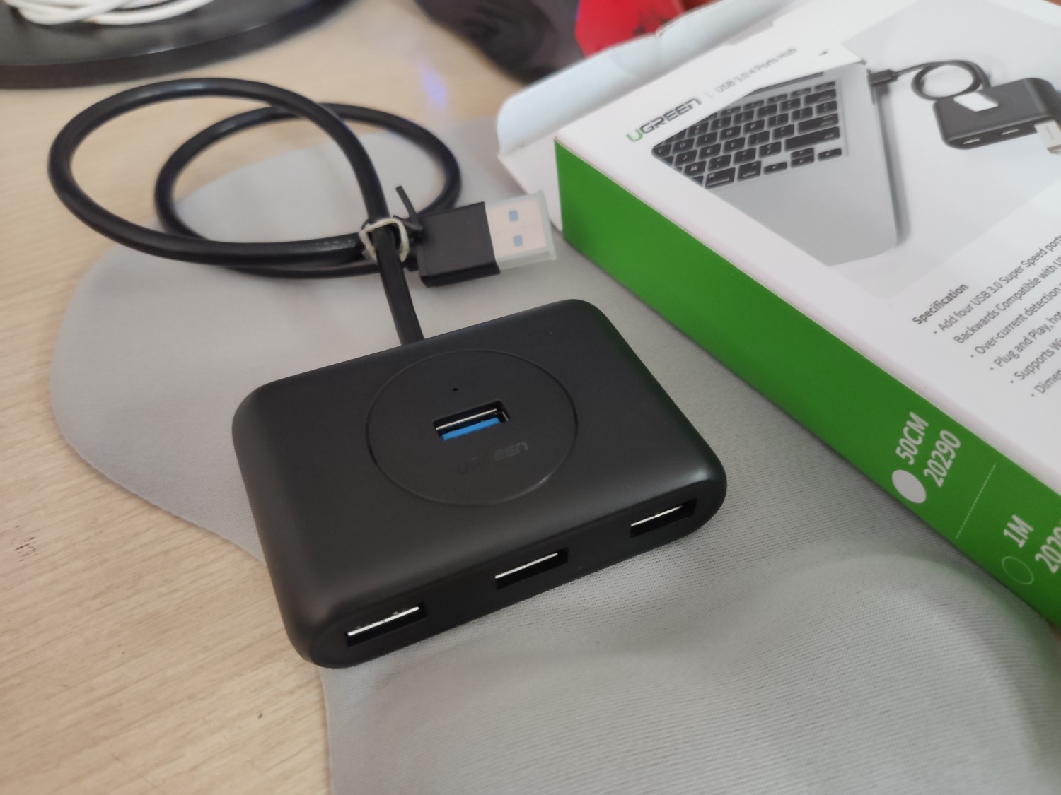 Sản phẩm đóng gói đẹp, chất lượng hoàn thiện tốt, hoàn hảo cho việc mở rộng các cổng USB trên Laptop.
Tôi kết nối 
1 x USB của máy in
1 x USB bàn phím
1 x USB chuột
1 x USB dây sạc điện thoại
tất cả đều hoạt động tốt