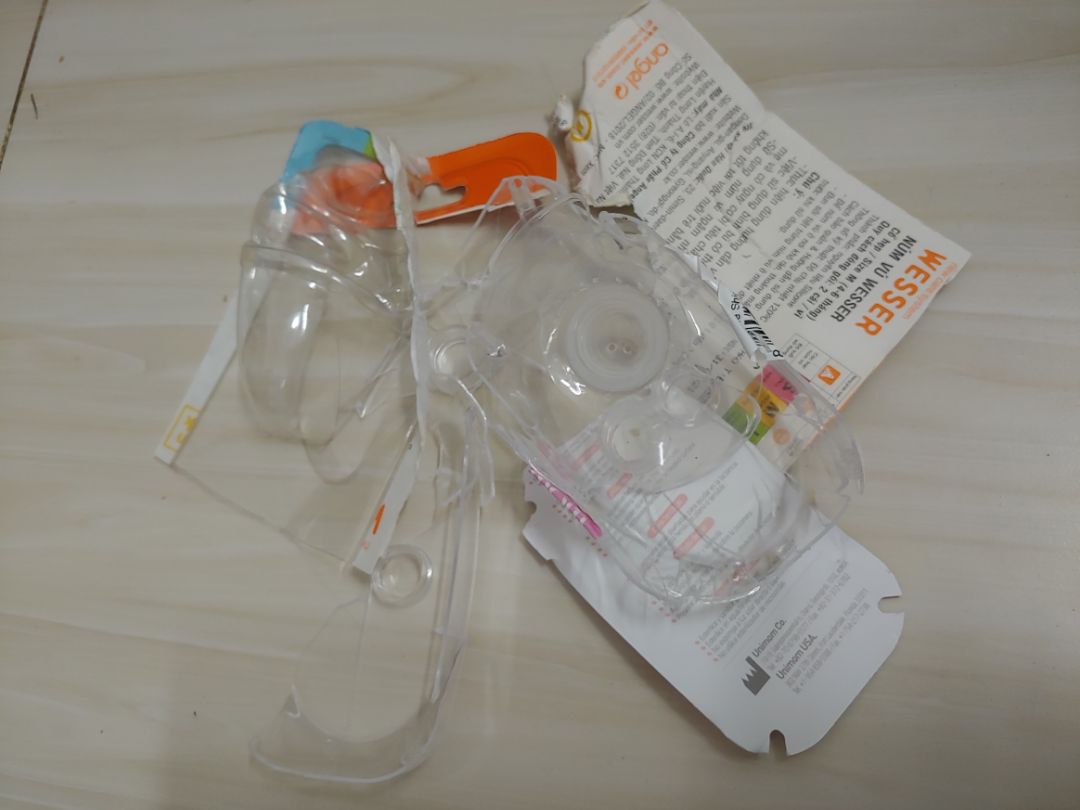 đóng gói ẩu. hàng bị móp méo khi vận chuyển