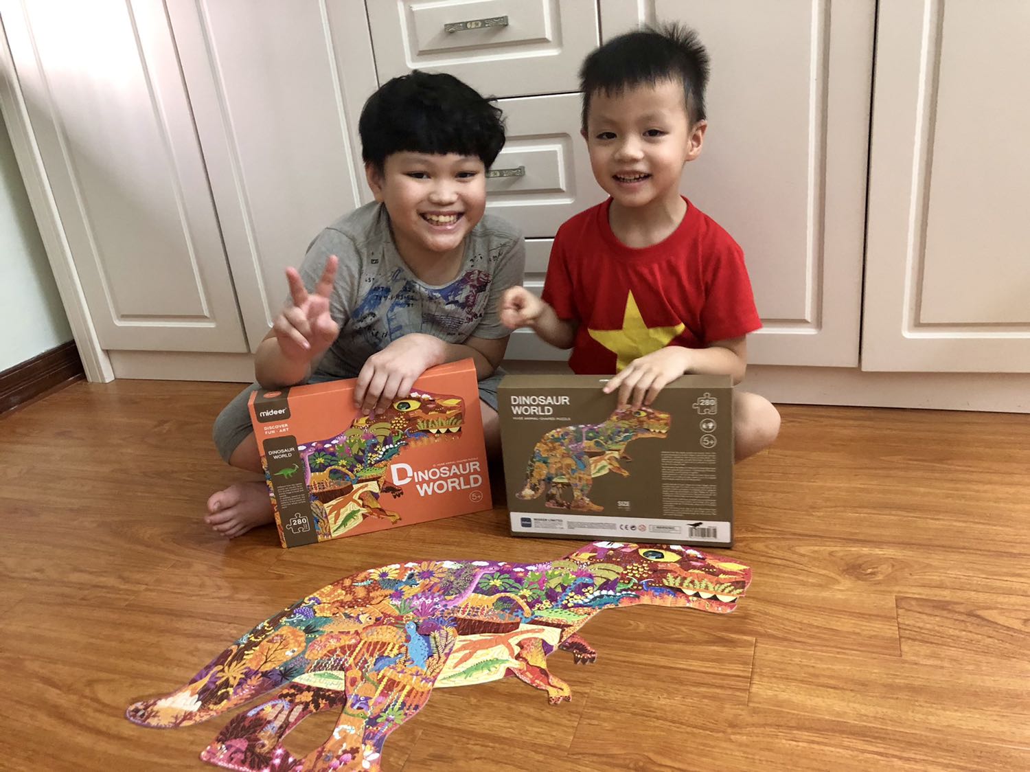 Bộ xếp hình đẹp, trẻ con nhà mình rất thích chơi, kích cỡ sau khi xếp to.