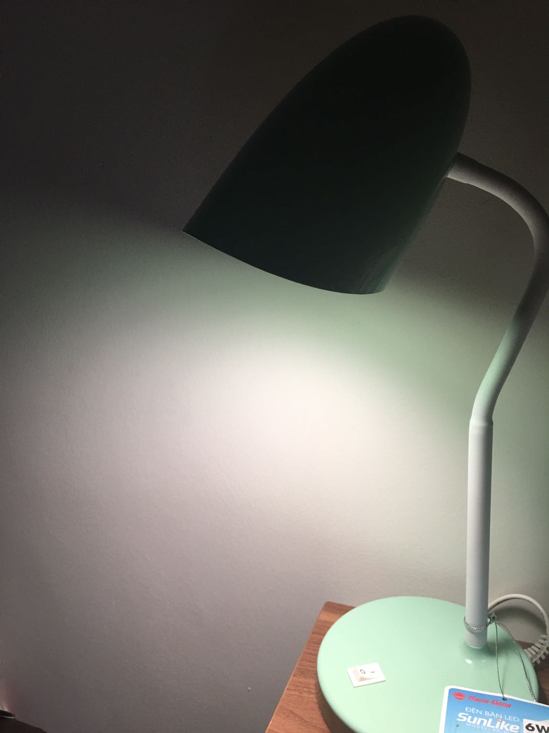 Sản phẩm chính hãng, mẫu mã đẹp và chắc chắn.