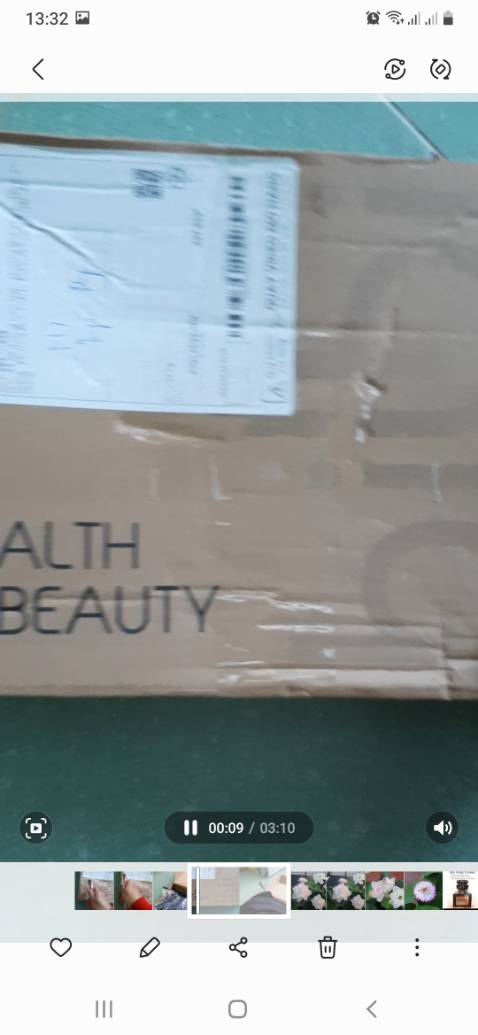 Vải đẹp, đường chỉ may cũng chắc chắn. Hàng giống mẫu, ok vừa lòng. Hàng được đóng gói cẩn thận thận. Sẽ tiếp tục ủng hộ shop.