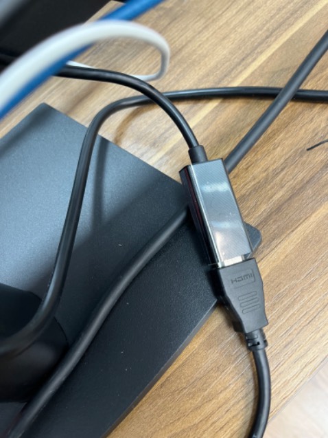 Anh em nhớ đây là đầu chuyển 1 chiều nhé. Hiện nay không có đầu từ hdmi của máy sang displayport của màn đâu