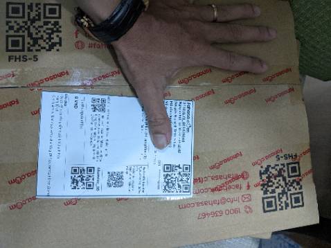 Fahasa bọc sách và đóng gói rất cẩn thận, giao hàng nhanh hơn thời gian dự kiến, cám ơn