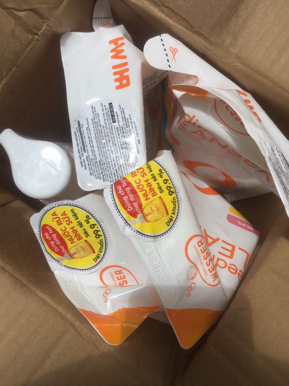 Mùa dịch mua hàng đợi lâu nhưng TiKi rất nỗ lực cố gắng giao đơn hàng đến tận tay khách. Thâth sự cám ơn nhà bán và TiKi cùng shipper