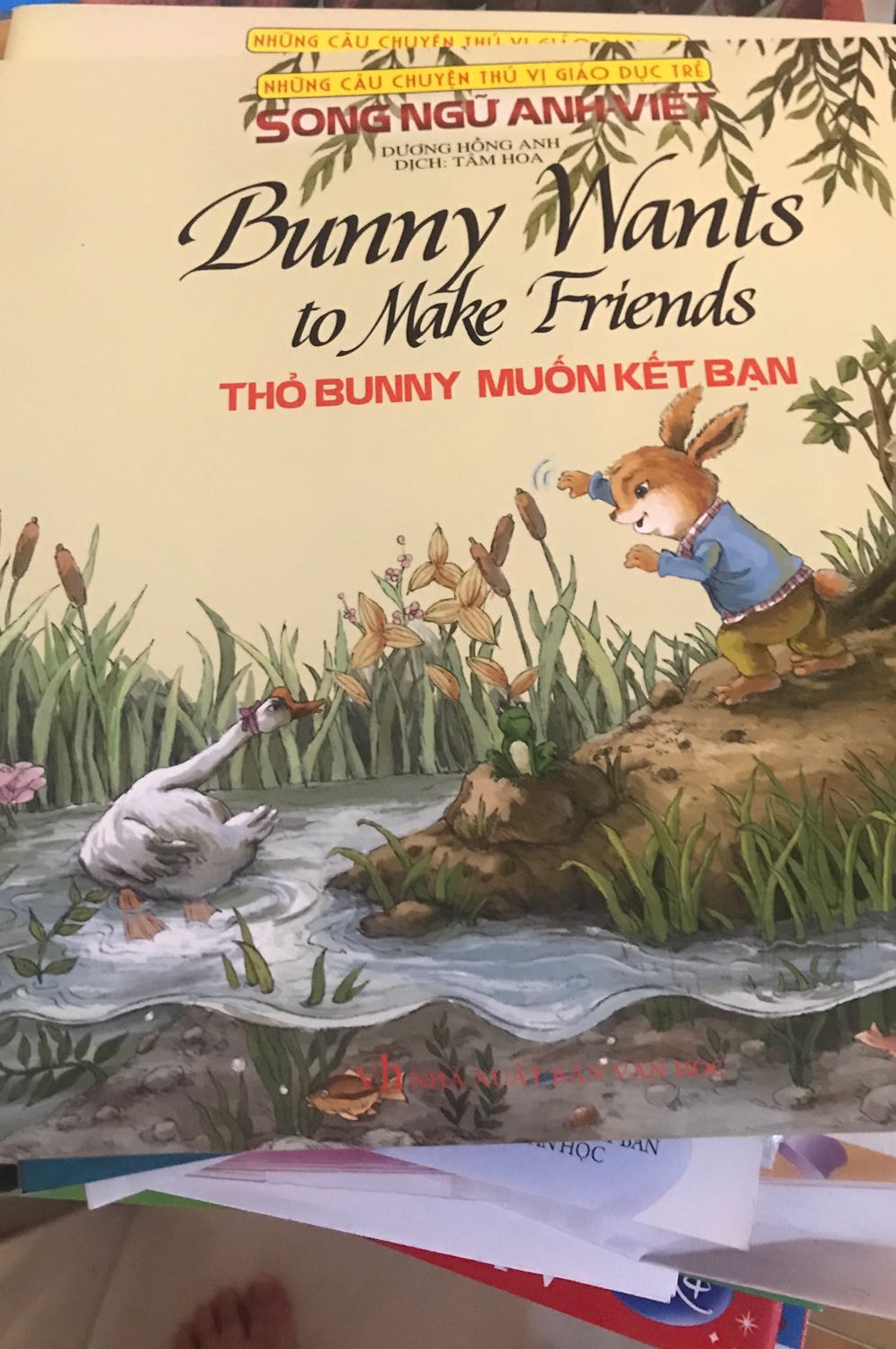 Sách được giao đúng hạn & đóng gói cẩn thận, in màu đẹp, giá bán được giảm nhiều, sẽ tiếp tục ủng hộ Tiki dài dài