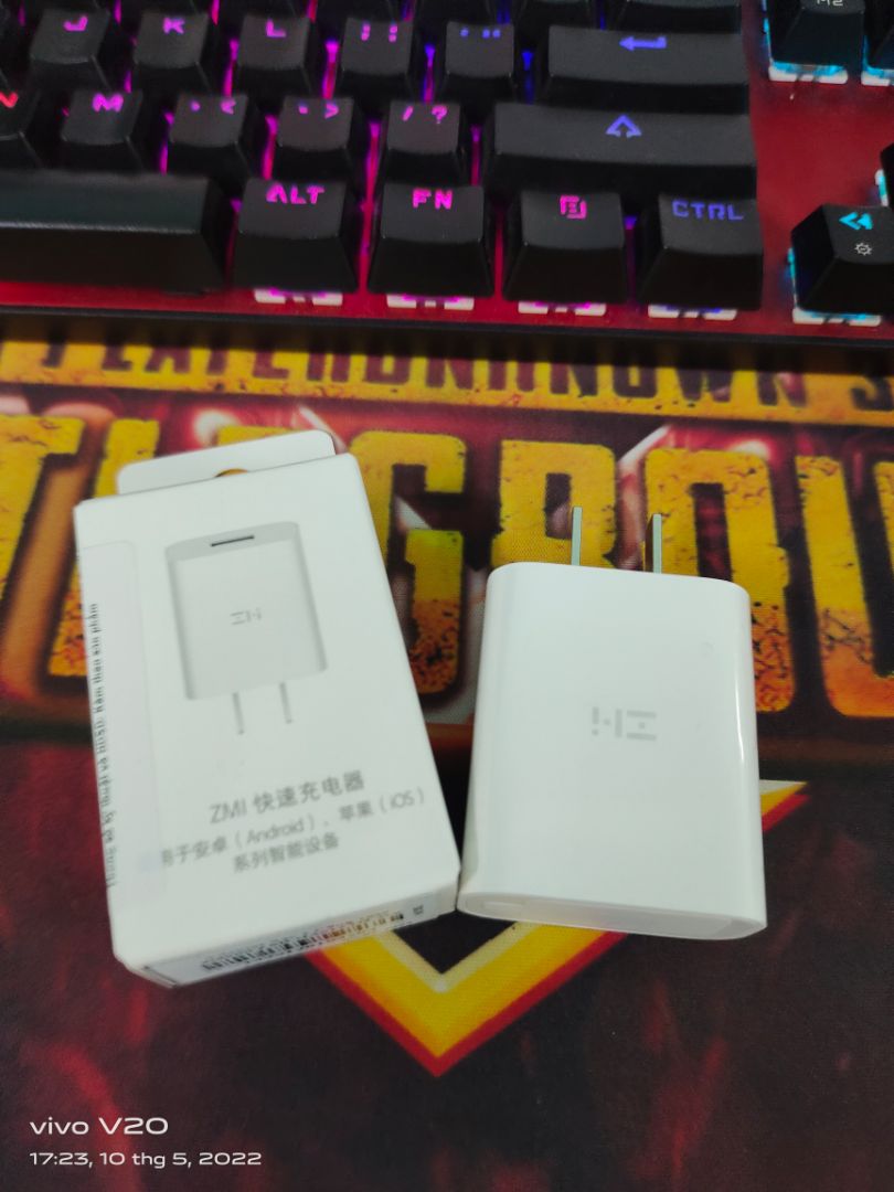 đặt hàng của tiki trading giao hàng nhanh dù mình ở BD. giao đúng mẫu mã. ko như shop lần trước làm ăn *** đặt củ 18w giao củ 12w.