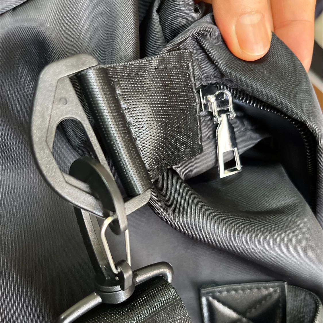 ổn trong tầm giá.
khoá nhự chắc ko bền!