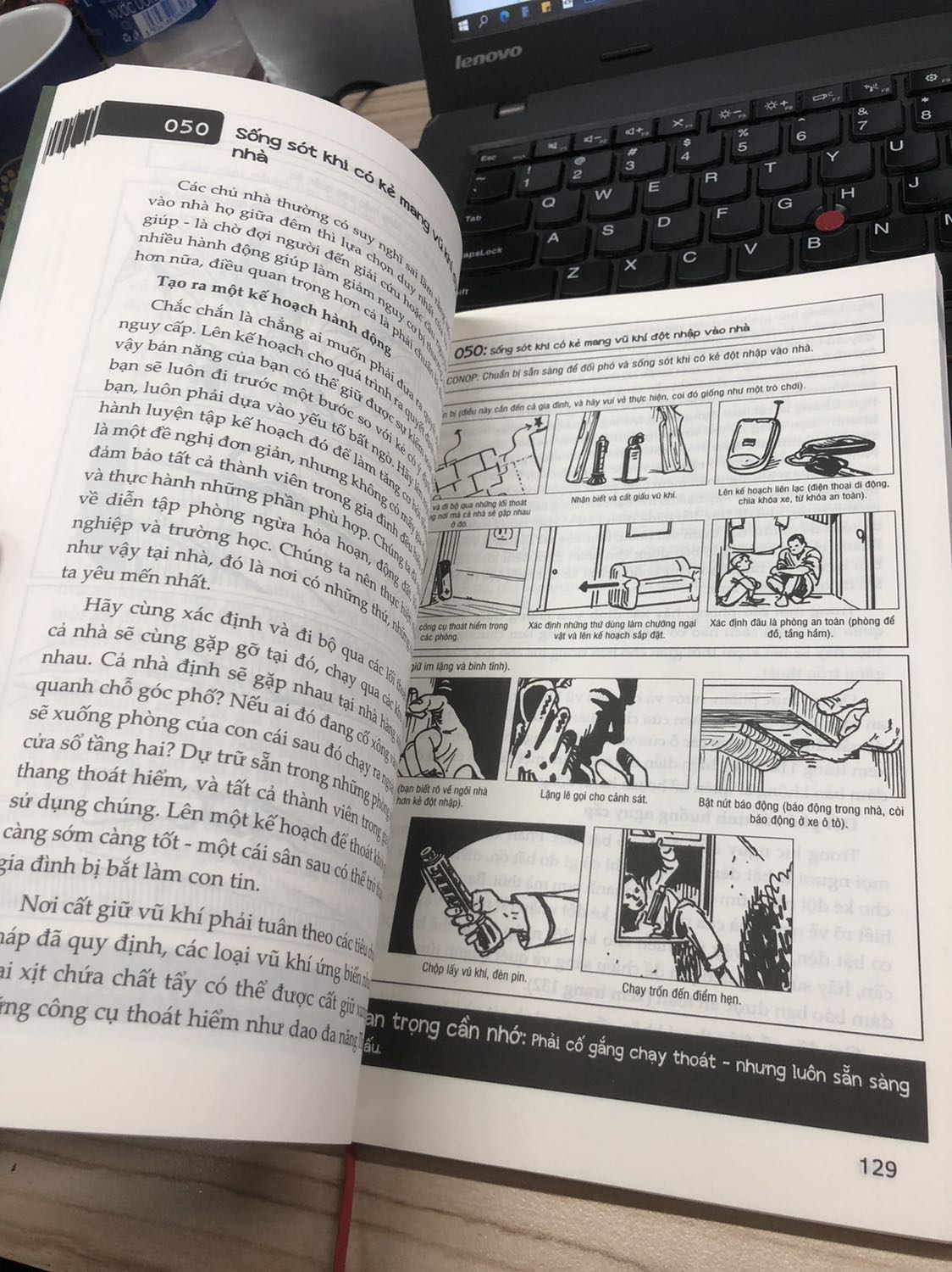 Sách giao nhanh lắm nha mọi người. Sách cực đẹp, không rách bìa, mòn gốc gì cả. Chưa đọc nên chưa biết hay hay không nhưng bao bì thì rất oke r. 5 sao nhé!