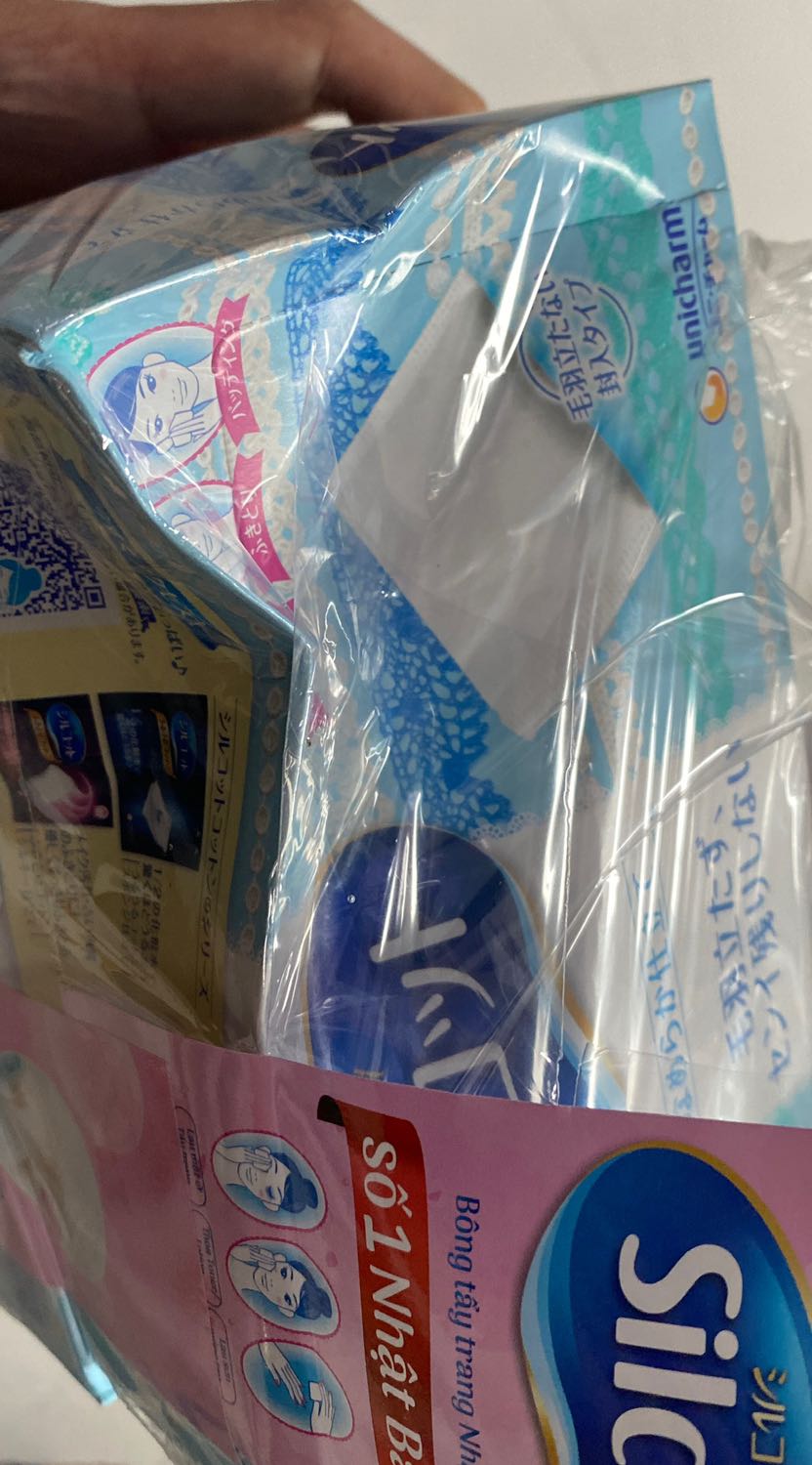 jolson,-Realize that I go all the way back to when Pcs list care Out. l used io hare;
marveious"portable® PC that ran on a CPM operating system and had two (count a
(wo 360 kB yes, I said KB) floppy disk drives (in other words, no hard drive). Iwas;
person, not an Apple person. Apples were for teachers and then later, for artsy pese
That was not me.
Fast forward to today and I will be talking on my iPhone, while charging my iPody
my afternoon exercise, while transferring a movie to my iPad from my MacBook Pro.
which I might decide to watch on my television via Apple TV. What the heck happenes
here? (I describe the story of how I changed my loyalty from PCs to Apple in my book
Neuro Web Design: What Makes Them Click? It's a matter of starting with small change
and commitments and then growing to more loyalty)
So you might be able to guess what happened when I went to dinner with a col-
league who was showing me his Android phone. He loves his new Android phone and
wanted to show me all the ways it was as good as, or better than, my iPhone. I Was in
uninterested in hearing about it. I didn't even want to look at it. Basically, I didn't want
to allow into my brain any information that would conflict with my opinion that anything
besides an iPhone was even a possibility. I was showing classical symptoms of cogni
dissonance denial. jolson,-Realize that I go all the way back to when Pcs list care Out. l used io hare;
marveious"portable® PC that ran on a CPM operating system and had two (count a
(wo 360 kB yes, I said KB) floppy disk drives (in other words, no hard drive). Iwas;
person, not an Apple person. Apples were for teachers and then later, for artsy pese
That was not me.
Fast forward to today and I will be talking on my iPhone, while charging my iPody
my afternoon exercise, while transferring a movie to my iPad from my MacBook Pro.
which I might decide to watch on my television via Apple TV. What the heck happenes
here? (I describe the story of how I changed my loyalty from PCs to Apple in my book
Neuro Web Design: What Makes Them Click? It's a matter of starting with small change
and commitments and then growing to more loyalty)
So you might be able to guess what happened when I went to dinner with a col-
league who was showing me his Android phone. He loves his new Android phone and
wanted to show me all the ways it was as good as, or better than, my iPhone. I Was in
uninterested in hearing about it. I didn't even want to look at it. Basically, I didn't want
to allow into my brain any information that would conflict with my opinion that anything
besides an iPhone was even a possibility. I was showing classical symptoms of cogni
dissonance denial.