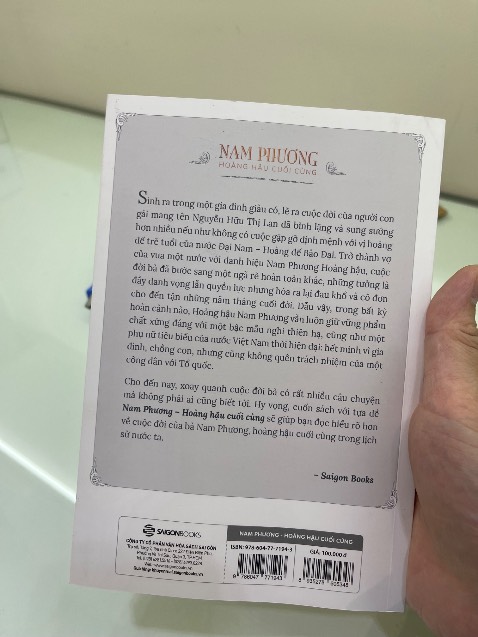 Sách ko còn seal tuy nhiên tình trạng còn tốt và còn bookmark . Nên mua vì giá tốt