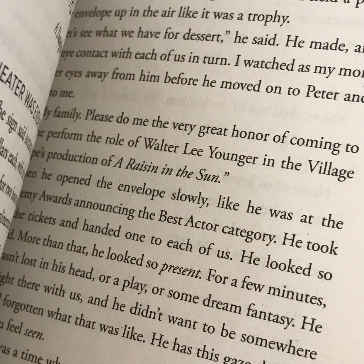 Giao hàng cẩn thận, nên cải thiện lại chất lượng sách: giấy mỏng, highlight ko cẩn thận sẽ bị in ra trang sau. Bìa cũng khá là mỏng manh