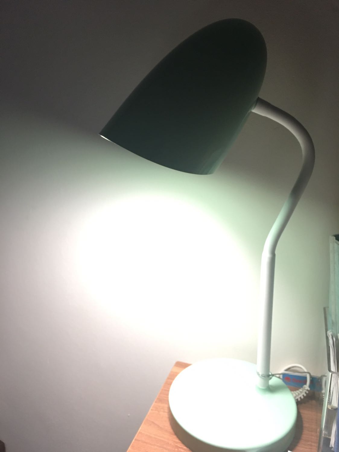 Sản phẩm chính hãng, mẫu mã đẹp và chắc chắn.