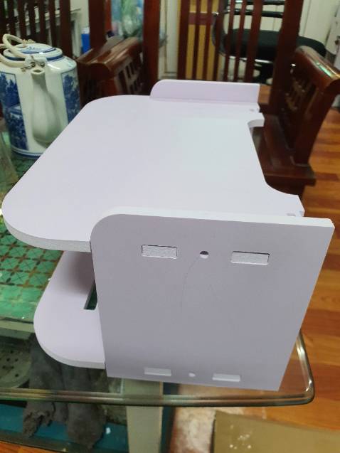 Hàng giao không đủ phụ kiện thì làm sao mà treo kệ lên đc