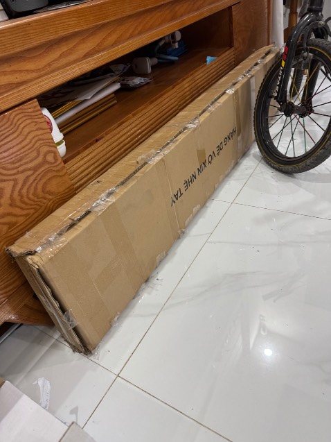 Hàng đúng mô tả, dễ lắp nếu có máy bắt vít bằng pin.